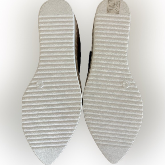 SOLD - Women’s Black Woven Platform Espadrille Flats - Size 8.5 - Picture 8 of 10